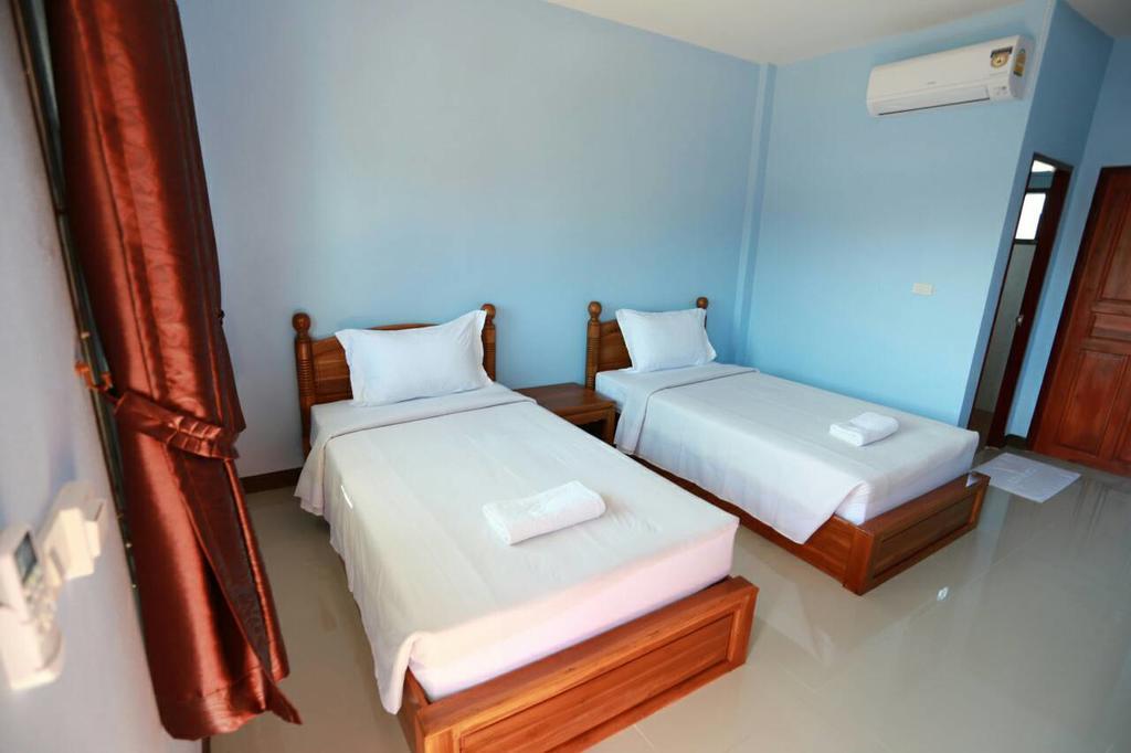 Tararin Hotel Чианг Сеeн Екстериор снимка