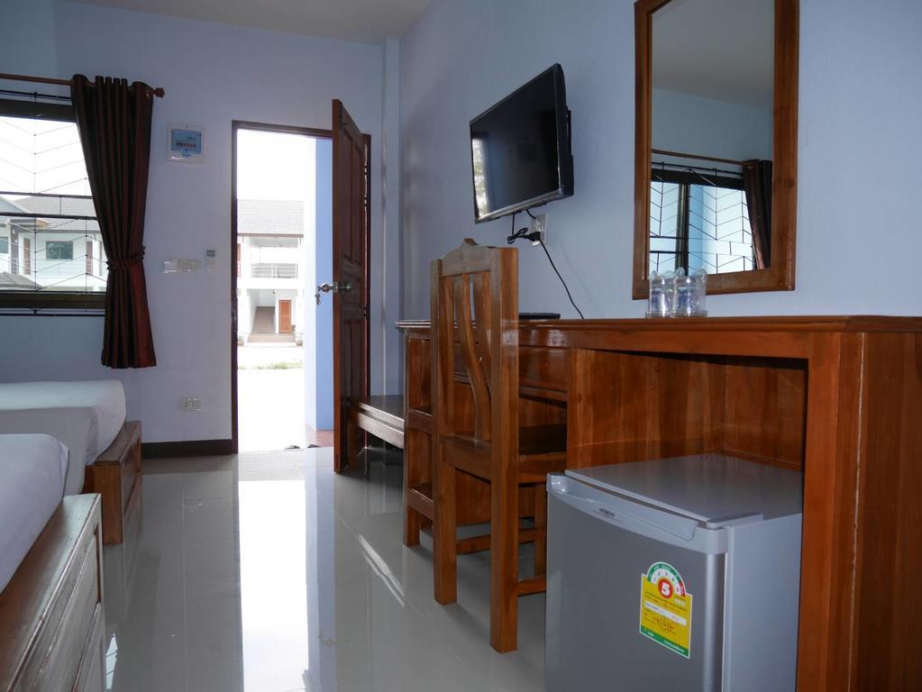 Tararin Hotel Чианг Сеeн Екстериор снимка