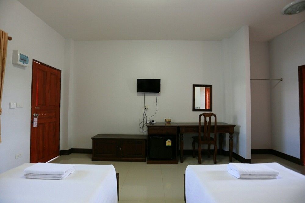Tararin Hotel Чианг Сеeн Екстериор снимка